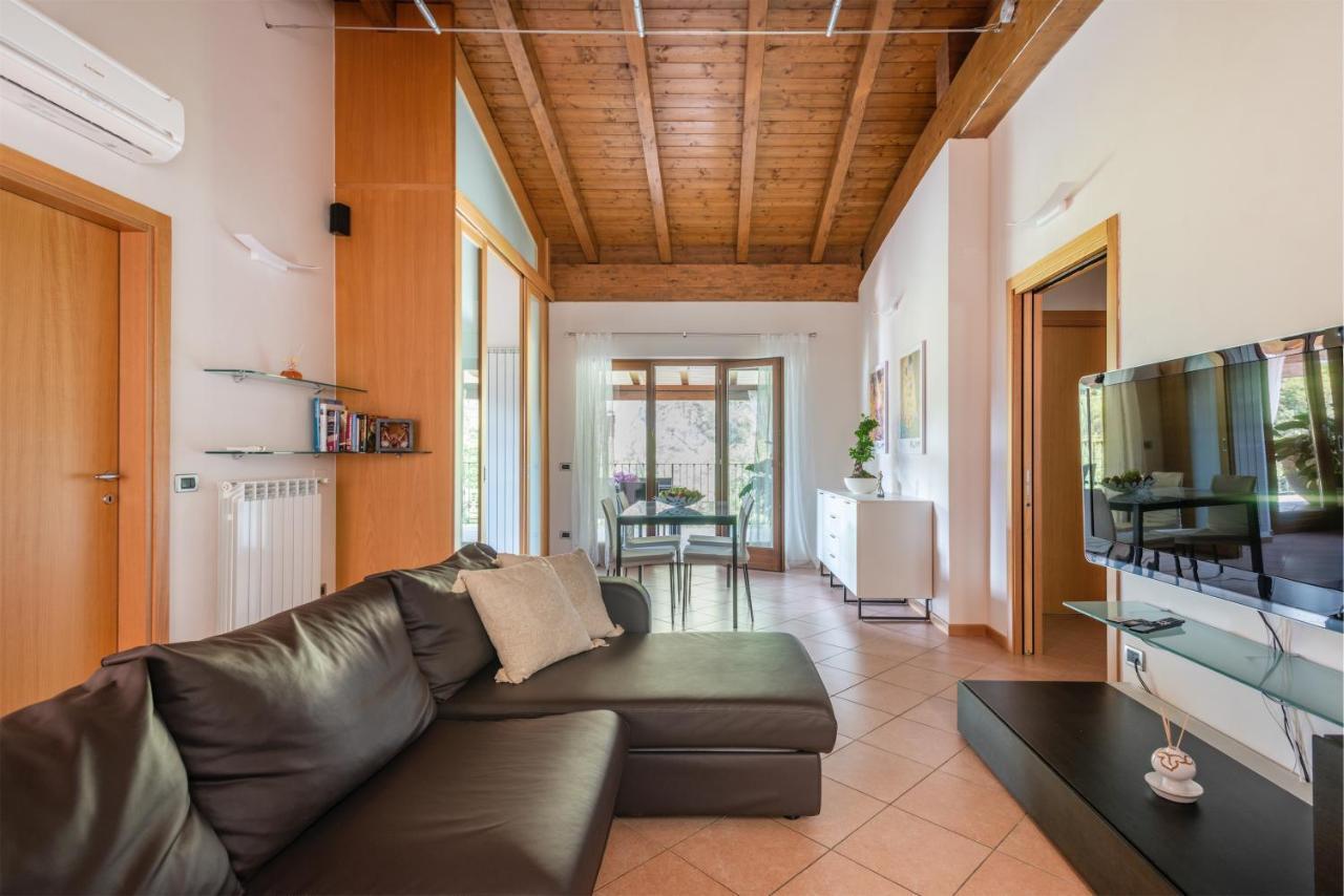 Casa Francesca Relax Apartment Limone sul Garda Exterior photo