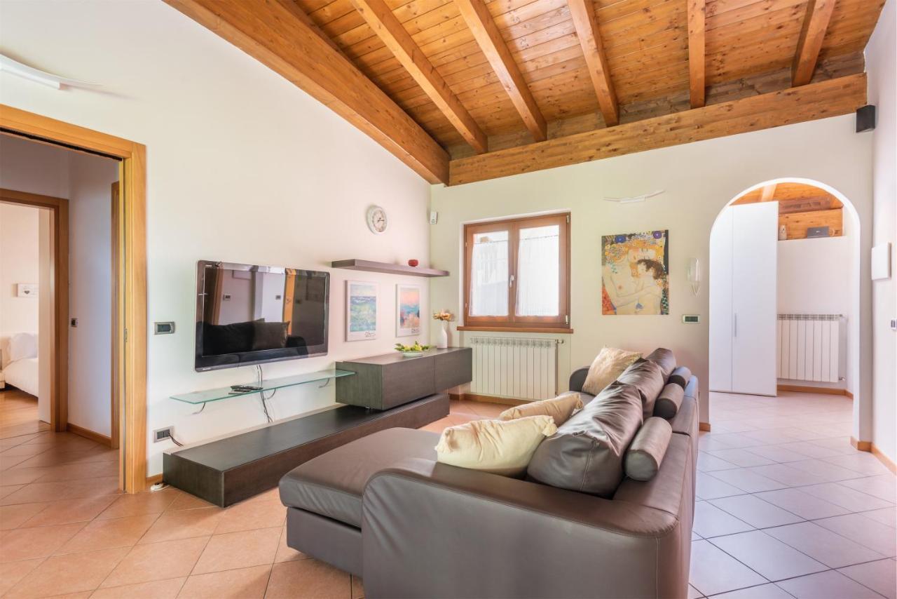 Casa Francesca Relax Apartment Limone sul Garda Exterior photo